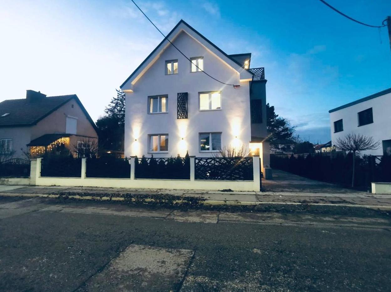 Privatunterkunft Tripel In Floridsdorf Area