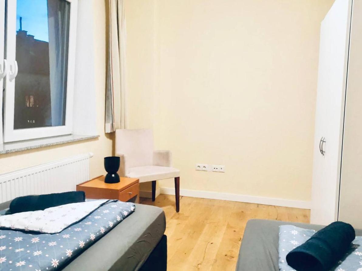 Privatunterkunft Tripel In Floridsdorf Area *