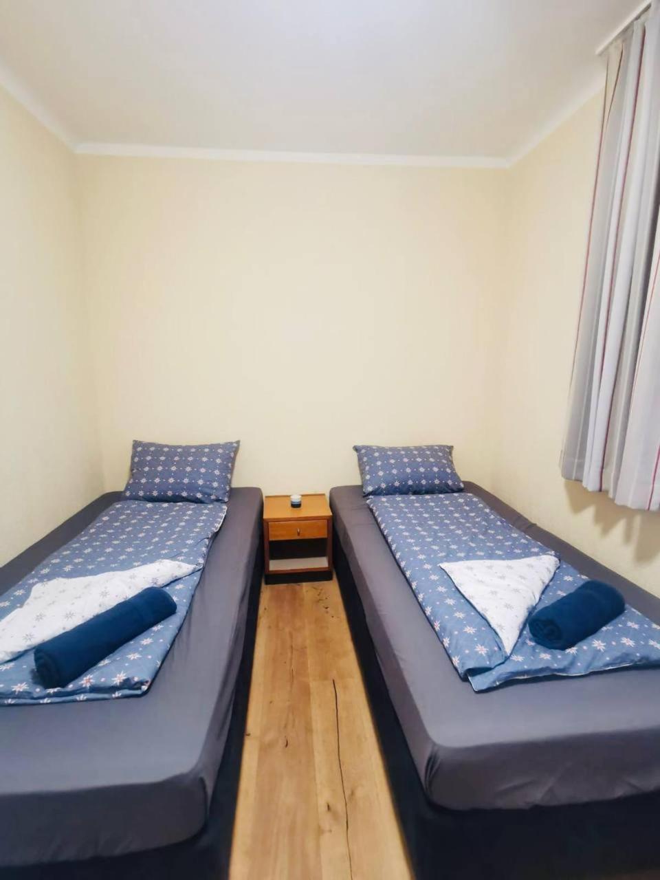 Privatunterkunft Tripel In Floridsdorf Area *