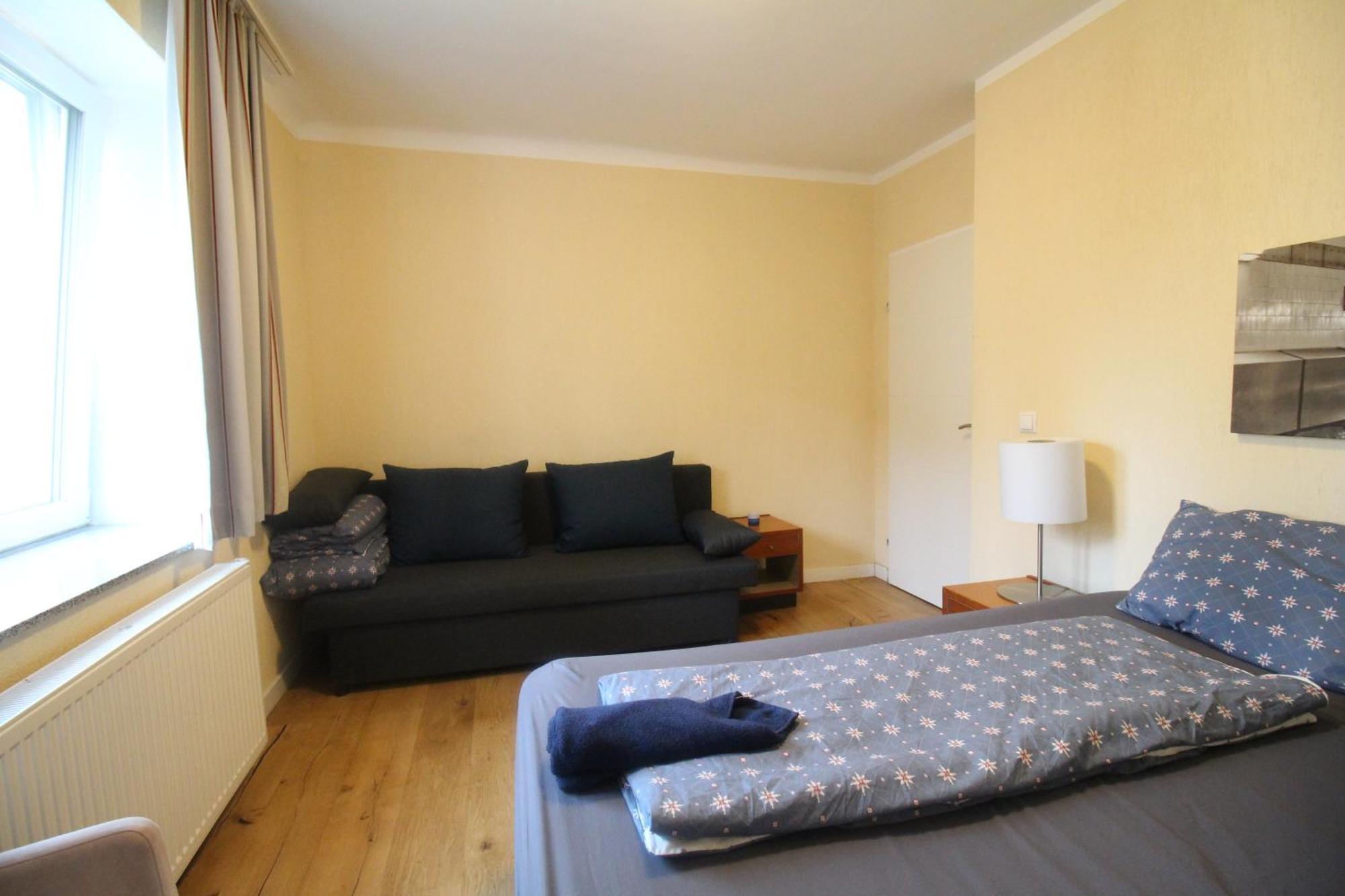 Privatunterkunft Tripel In Floridsdorf Area